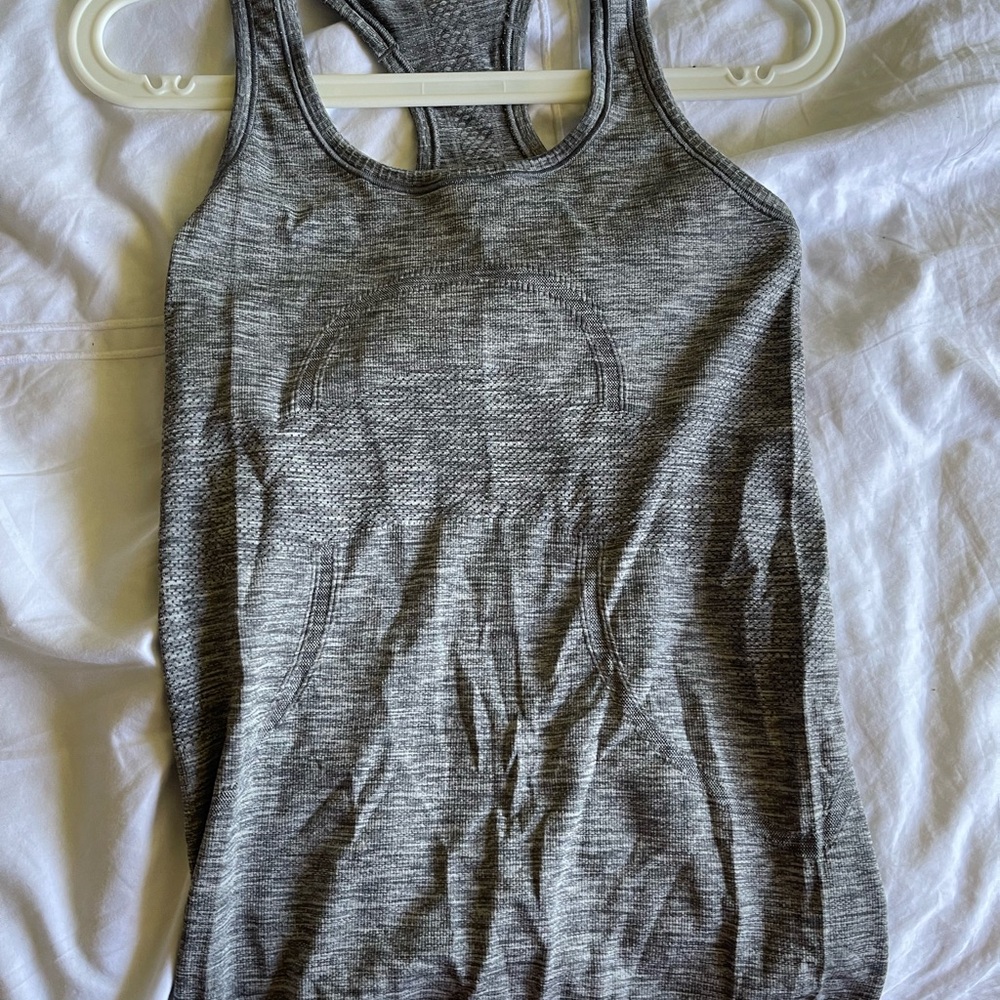 Lululemon Gray heather silverecent Women's Tank Top